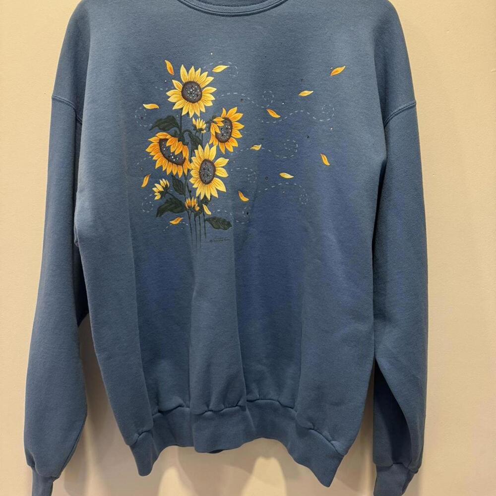 90s Blue and yellow sunflower sweatshirt #indie #90s #grannycore #granola